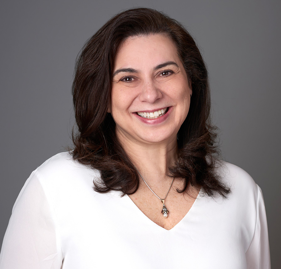 Headshot of Lisa Cencia Rohan