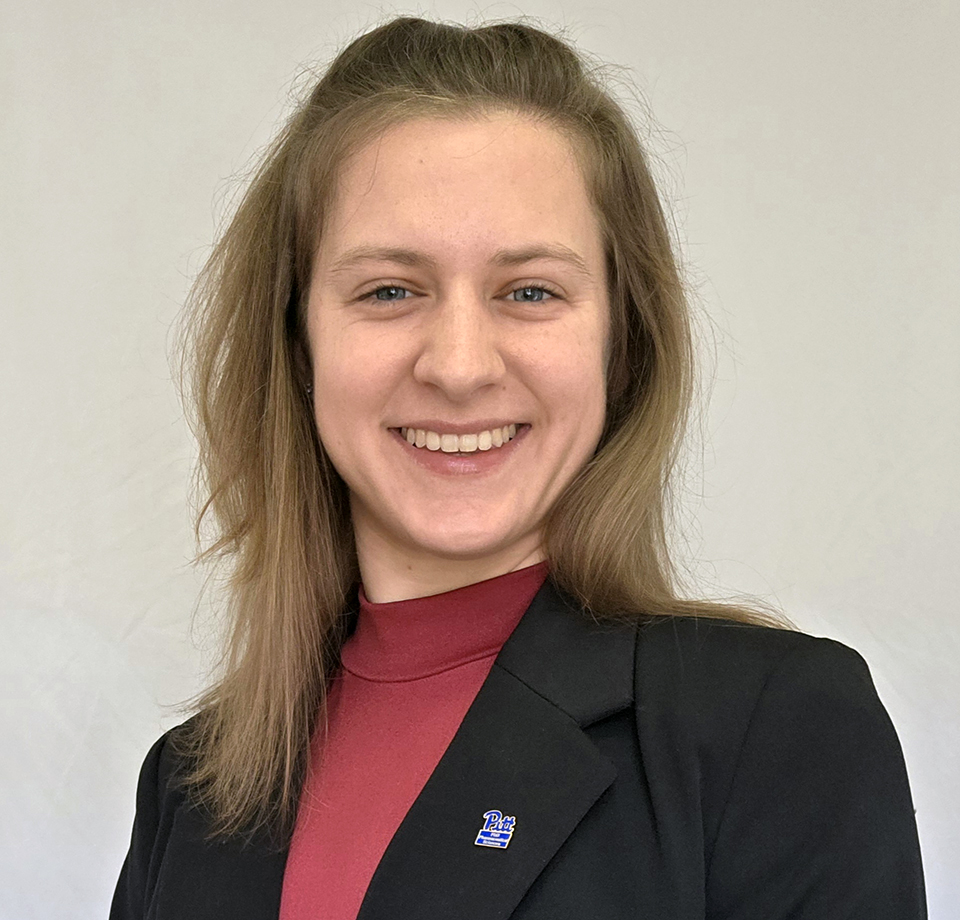 Headshot of Sarah Ostrowski