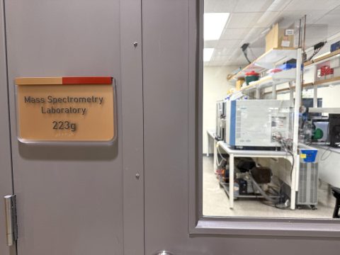 The Small Molecular Biomarker Core (SMBC) - a mass spectrometry laboratory in our Center The Small Molecular Biomarker Core (SMBC) - a mass spectrometry laboratory in our Center
